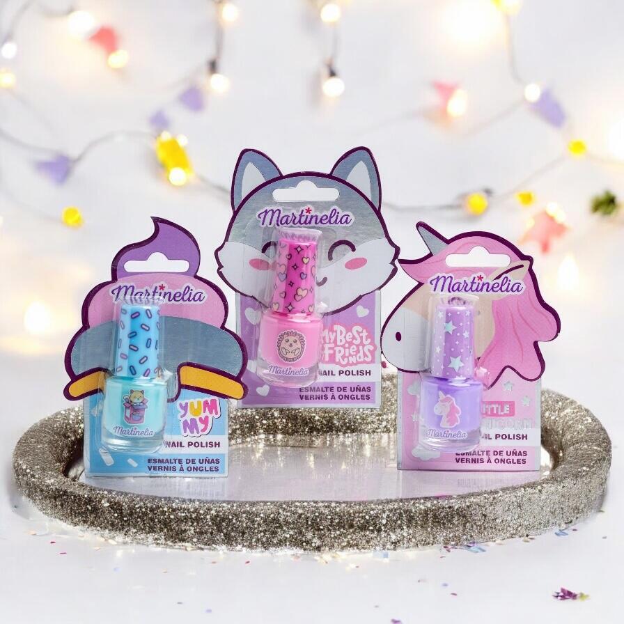 Lac de unghii pentru fetiție World, 4 ml, Martinelia